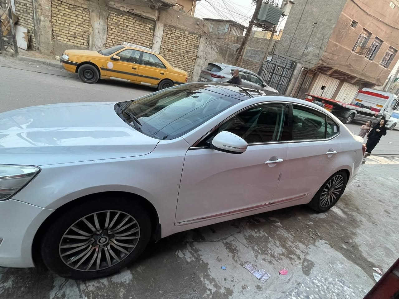كاتنزا 14 خليجي فول مواصفات   معروفه الفول
تبريد ثلج
سياره 3 بصمات
ترحيب عنده القتراب
مري قلابه 
برده خلفيه
كشن  كهرباء. ستيرن كهرباء
تدفه تبريد بالكسن
رادار
حساسات خلفيه
عتب ليزريه
دبل بصمه وياه
بنراما
سياره الادامه مالته كله بالشركه وعندي وصولات الشركه من 2018 ال 2026   كتلوكات الشركه عندي بصمات عدد 2 مالته 
سياره كلش نضيفه
بيه بارد  باب السايق و الورا  ابد ممبين  مرجعه 100 ب 100
رقم بغداد  بسمي  مكانه بغداد المنصور
سعره 138 بيه مجال بصير
***********
