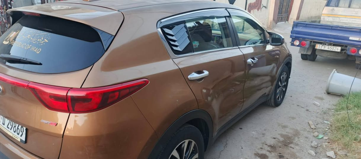 سبورتج 2017 محرك 2400 GDI
سبورتج 2017 محرك 2400 GDI
مكينة وكيرخير من الله ، كشر نظيف جدًا
ما بيها ايرباك ولا لغود ولا شاصي
الحادث موضح بالصور 
رقم شمالي الجديد
تحويل فوري باسمي ثاني يوم
مكان السيارة بل مدائن
خابر ودلل السياره حلوه احله من لصور
رقم الهاتف ***********

للاستفسار خاص
