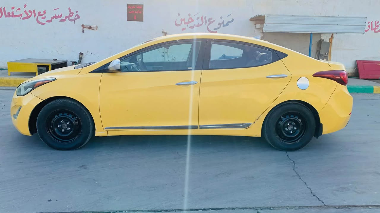 السلام عليكم الانترا 2015 امريكي جاملغ و بنيد 
محرك 1800 دوش
تبريد نقص غاز 
سيارة باسمي رقم واسط انكليزي 
مصفرة هيئة تحويل ثاني يوم 
مكينة مفتوحة تجفيت درجة اولى 

سعر 88 $ وبيها مجال
مكاني بغداد الباوية 
***********
***********
