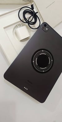 آيباد برو M4 • ٢٥٦ جيجا • بطارية ٨٣%