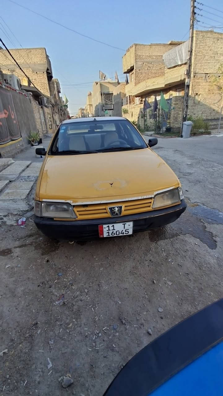 من رخصة الادمن المحترم
بيجو روى للبيع موديل 9 مصفره هيئه وغرامات
رقم  بغداد  انكليزي بأسمي
تبريد شغال مكينه نضيفه لاتبخير ولا تنقيص
مكان السياره بغداد حي اور 
والكشر شوفت عينك
رقم الواتساب***********
