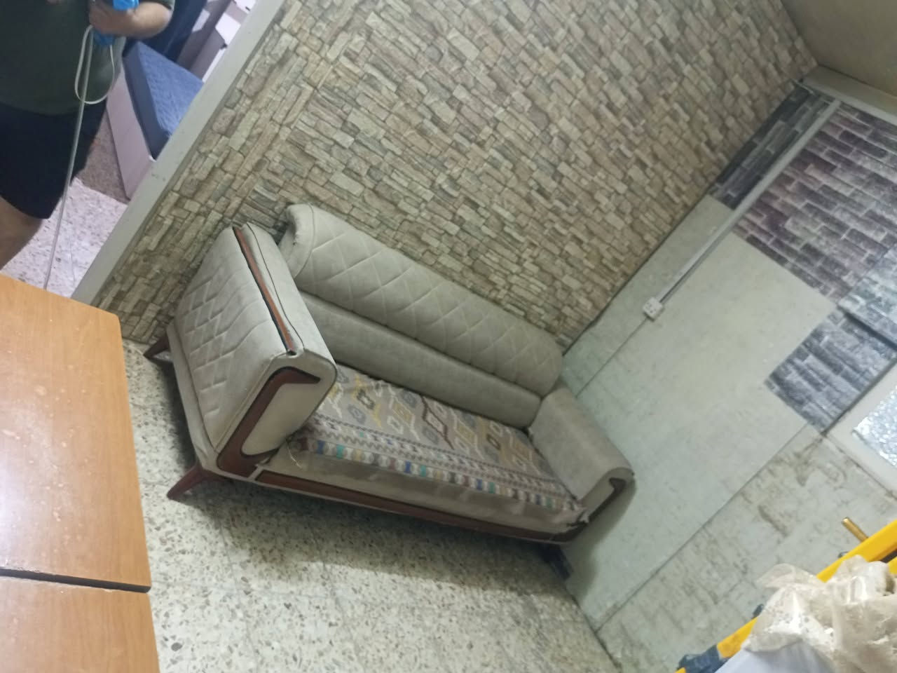 عشر مقاعد نظيف 225 بمجال واتساب ***********
