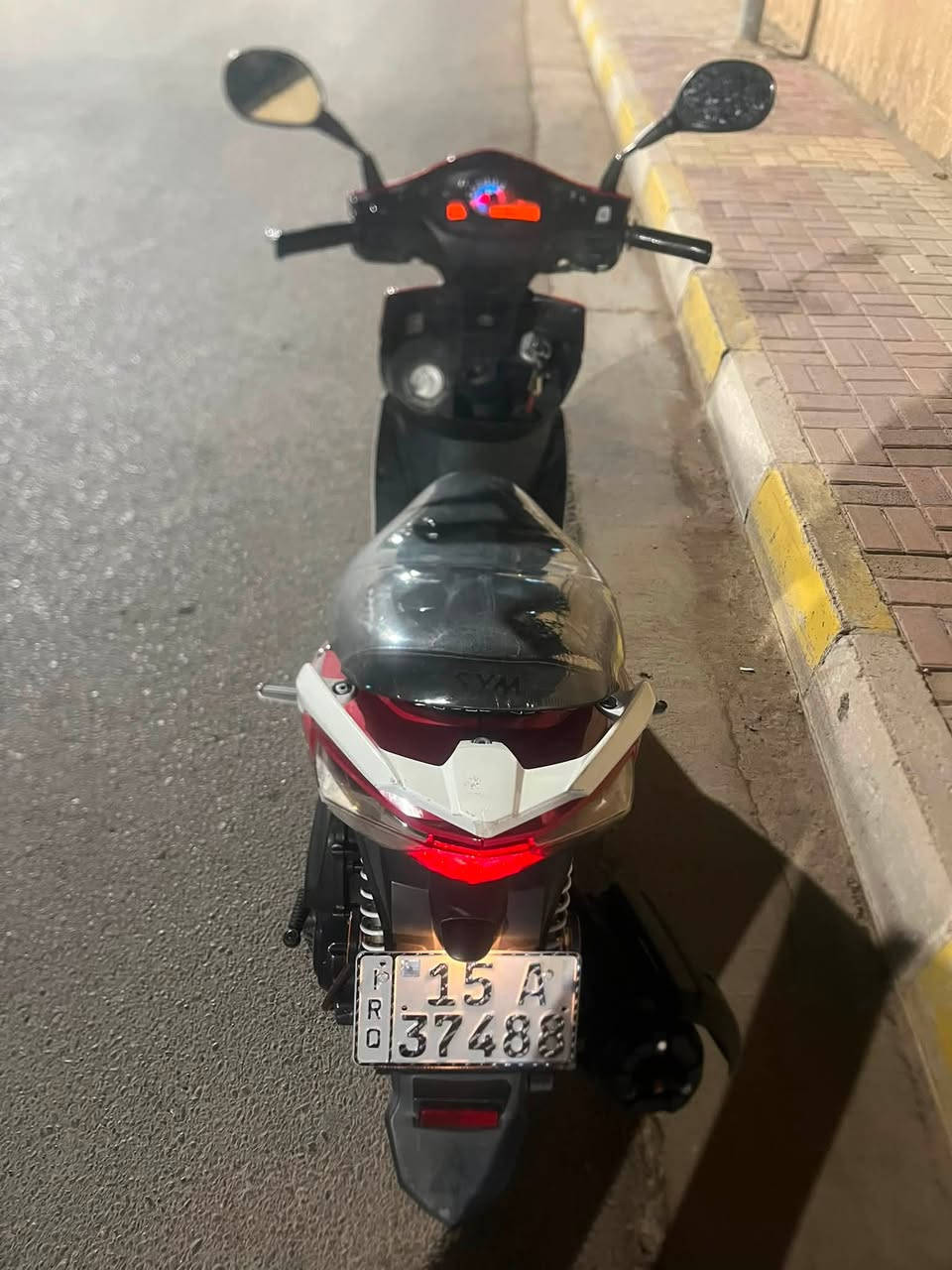 سلام عليكم دراجه سايم نحله للبيع مكينه 150 موديل 2021 رقم وسنويه اجنبي دراجه بعدها بجيس كلش نضيفه واحله من صور سعر مليون و 300 رقمي ***********
