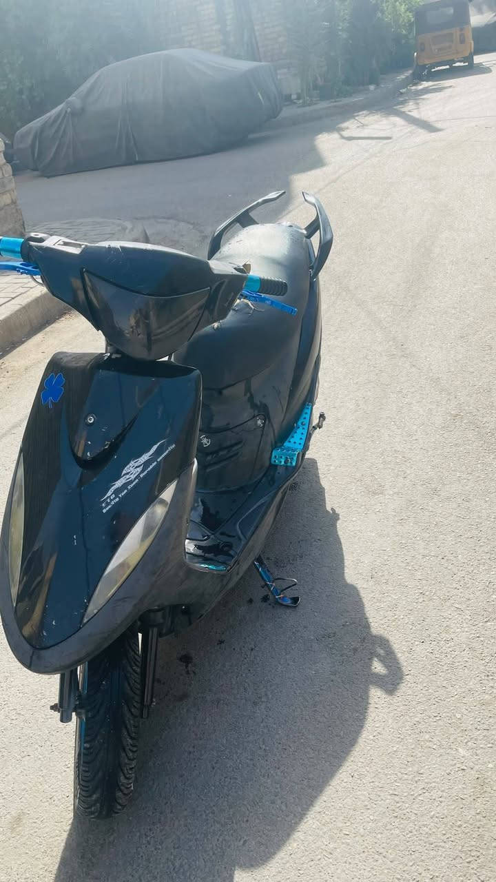 السلام عليكم درجه ماكس عده دراجه من نكره سلف صالنصه رياضي الكفر الامامي مبدل فقط يعني مكفوله العنوان بغداد البلديات السعر 650وبيه مجال ***********
