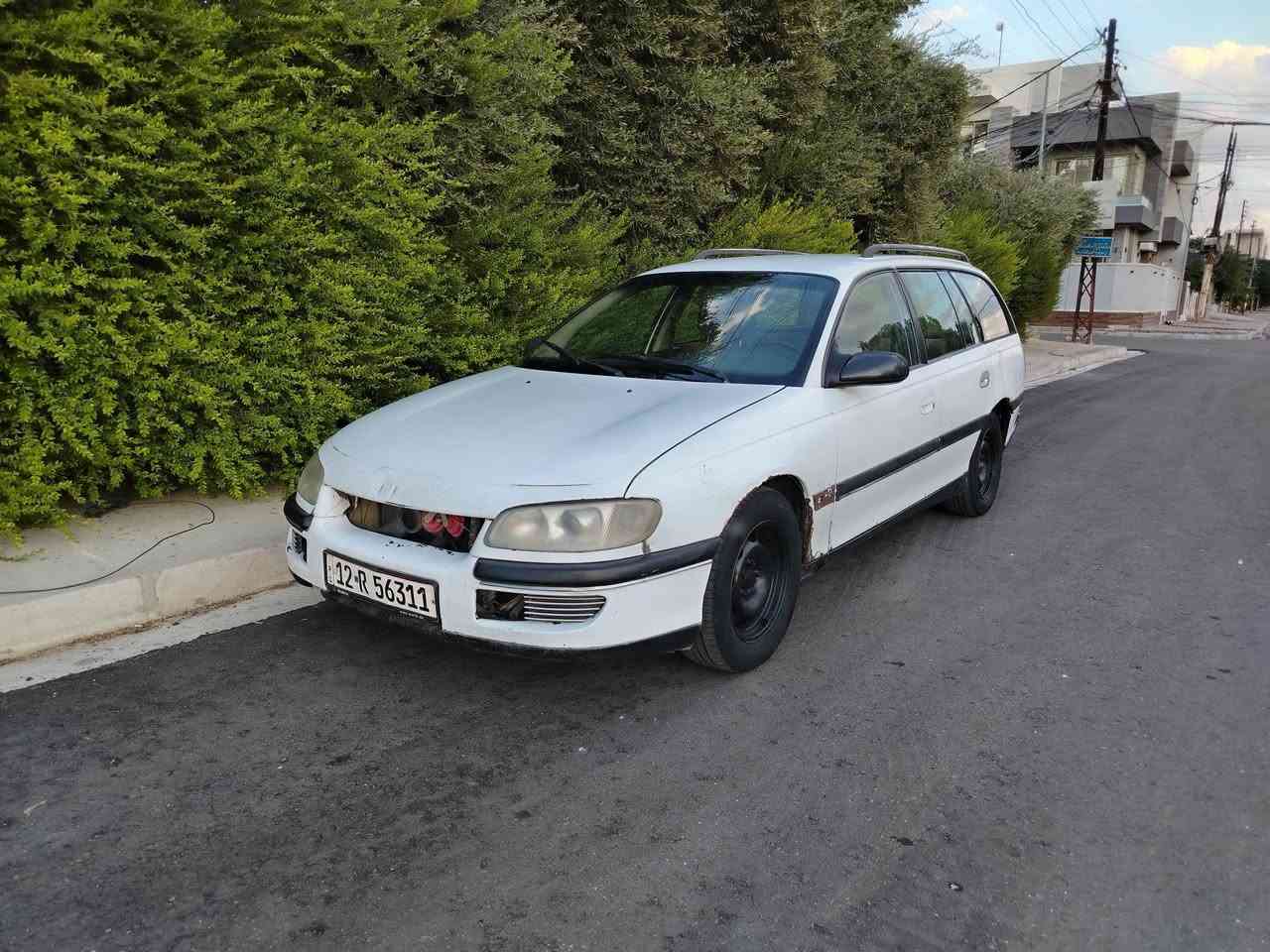أوبل أوميكا بزون
الموديل 1994
نينوى سنوية 2029
شرط التحويل
كابون بانزين
المحرك حجم 20
الكير اوتوماتيك
السعر ٣٣ ورقة
***********
