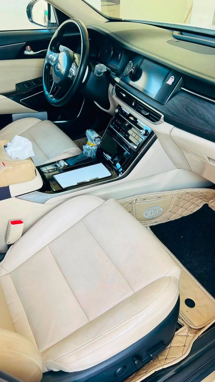 كيا كادينزا2020
رقم   بغداد تحويل مباشر 

السياره ماشيه 92.000

مكينه 6 سلندر 3500

مواصفات 

بصمه و دخول ذكي

لايت زنون ٣ عدسات 

 بانوراما

شحن وايرلس

اناره ترحيب 

الصندوك ذكي 

شاشه اندرويد اوتو و كار بلي 

سماعات هارمن كاردن 

تبريد امامي منفصل 

تبريد قطعتين

حساسات اماميه خلفيه جانبيه

كامرات خلفيه

مثبت سرعه متفاعل

كشنات امامي تبريد تدفئه

كشنات امامي كهرباء 

اوتو هولد 

هاند بريك  الاكتروني

مري قلاب على البك 

5 وضعيات قياده  

ستيرن تحكم جهتين

ويل19تخم تاير جديد

صدر امامي خلفي 

وبعد اكو مواصفات

السياره استخدام شخصي

حادث فقط  جاملغ امامي 
مبدل نفس اللون
(الحادث داخل العراق) 

 السعر 210وبيها مجال 

مكاني الانبار-الرمادي

***********
