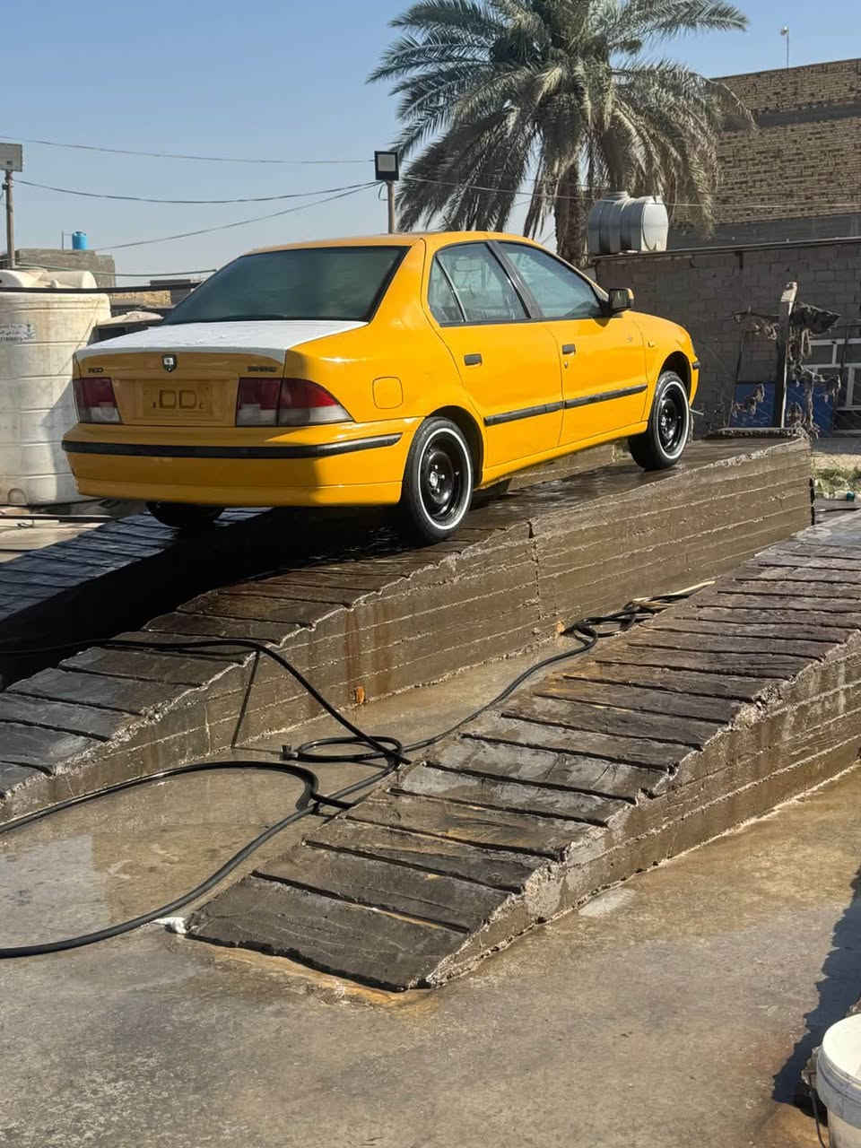 السلام عليكم سمند مديل 12بيها جاملغ بس نفسها مصبوغ كير جديد مكينه تنقيص كلش قليل رقم بابل بسمي مكان بابل الحله مركز رقم صاحبها اتصل وافتهم منه ‭***********‬
