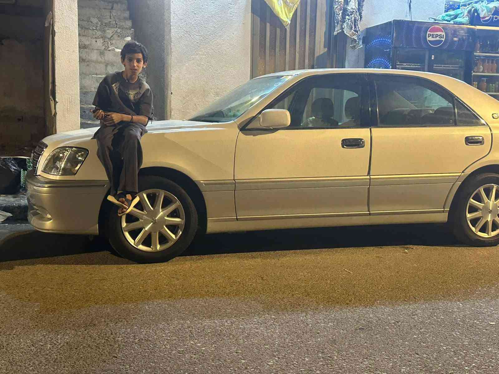 ملكه 2دكمه ستجيل جديد قرار 102رقم بصره ابسمي شرط التحويل ثاني يوم 
كفاله من فتح وكص وصبق عراق ويابان 
ماشيه 70الف حقيقي 
*********** متوفر واتساب حجي 
مكان السيا ه بصره
