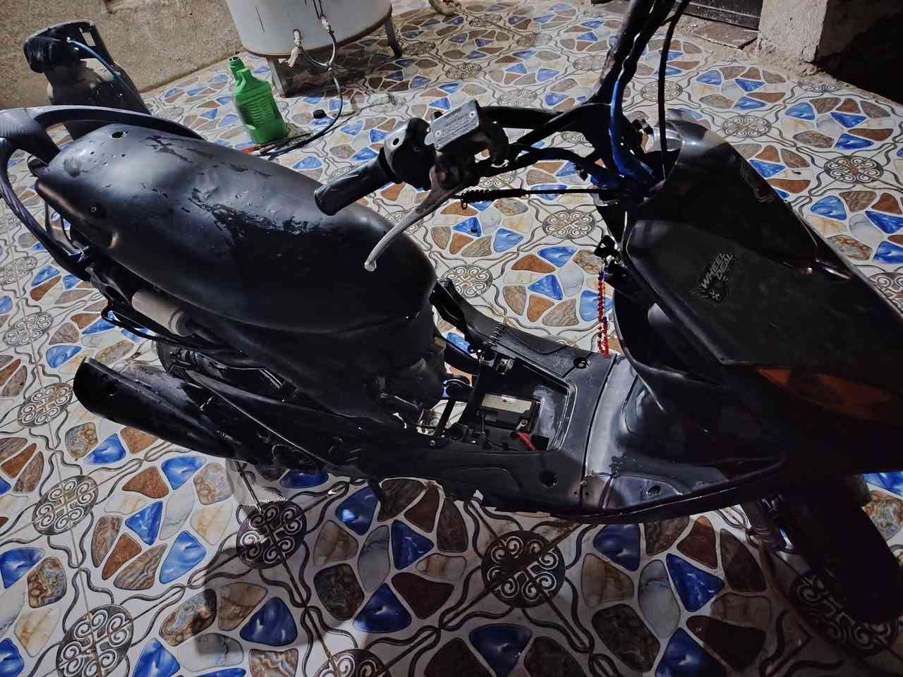 ماكس عدلة حربية للبيع 
السعر 275 وبيها مجال المكان بابل كفل 
***********
