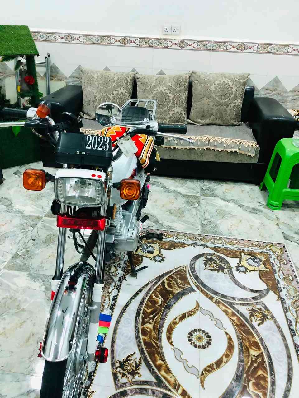 سلام عليكم دراجه نامه للبيع رقم وسنويه شاصي ١٤ ارشه وتعميره كله ٢٦ مكفولا الستفسار ***********
