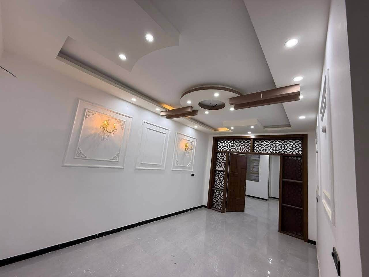 بيت للايجار🏠  150 متر الايجار سارع بلحجز سعره مناسب
مقابل ملحق قريه الغدير عمود 335  قريب علا شارع 

📍 الموقع: محافظة النجف الأشرف

بيت150 متر  بناء جديد تانكي وصخان بي لبيت كامل معايزه شيء خط مولد بي لبيت  جاهز للسكن

🟠 تصميم الخارطة : 

غرفتين - صالة   وستقبال-صحيات  -مطبخ - منور 

سطح مطبك شتايكر 

ــــــــــــــــــــــــــــــــــــــــــــــــــــــــــــــــــ

او من خلال الارقام التالية

 ***********
