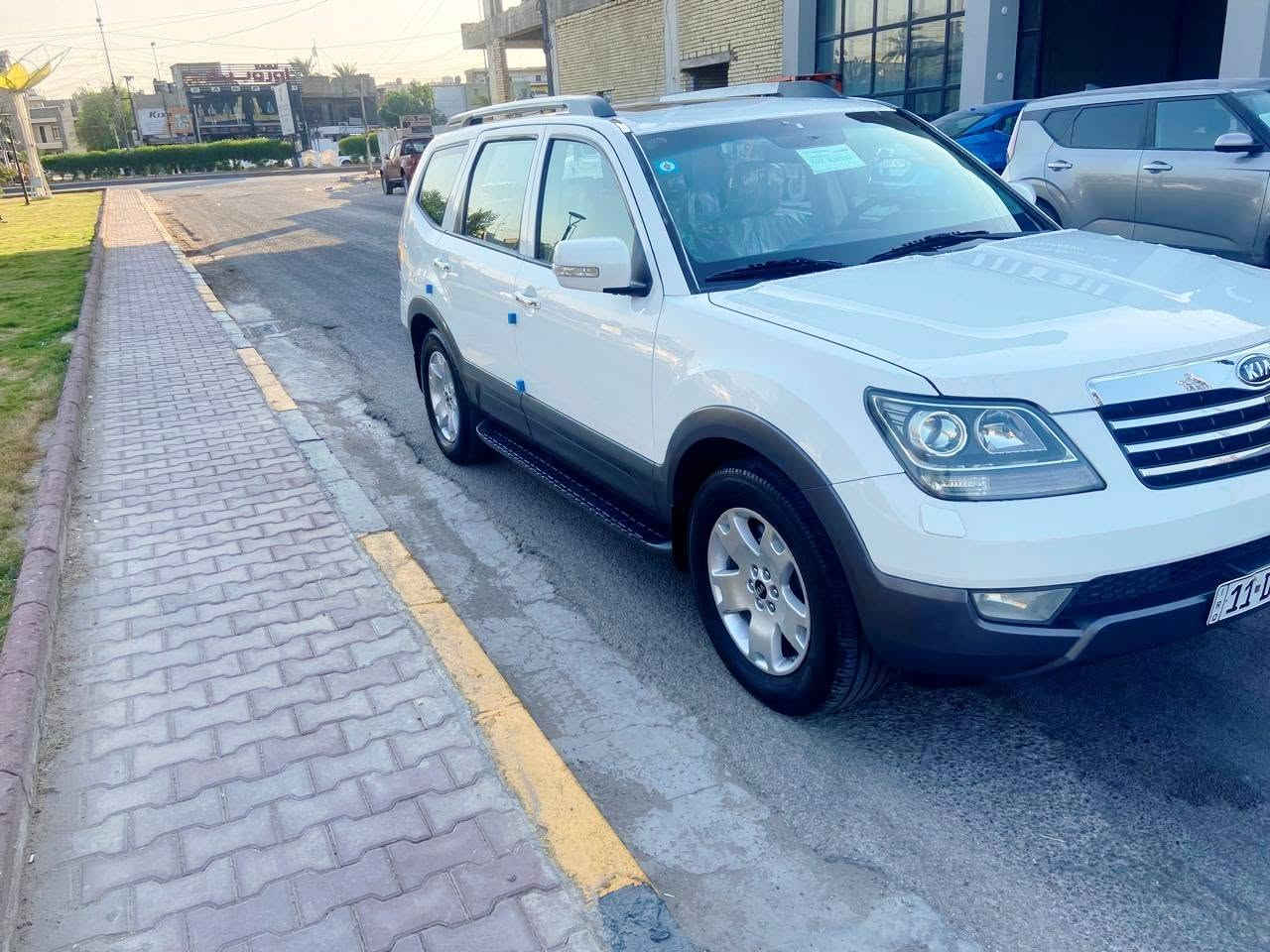 كيا مهافي  2013 خليجي رقم بغداد بسمي دولي كفالة عامة سيارة مال بيت فتحة
٦سلندر 3800 
٧راكب جلد كشنات كهرباء 
فورويل 4x4 نارة وتو بل بيبان ذاكرة كشن خزن ميموري كشن حار بارد 
٣قطع تبريد  
زراك اليت باب خلفي شفط 
كامرة حساس خلفي  
سيارة مكفولة من صبغ وضربة وتبديل 
ماشية 68الف قابلة للزيادة
مكان سيارة بغداد 
رقم ***********
