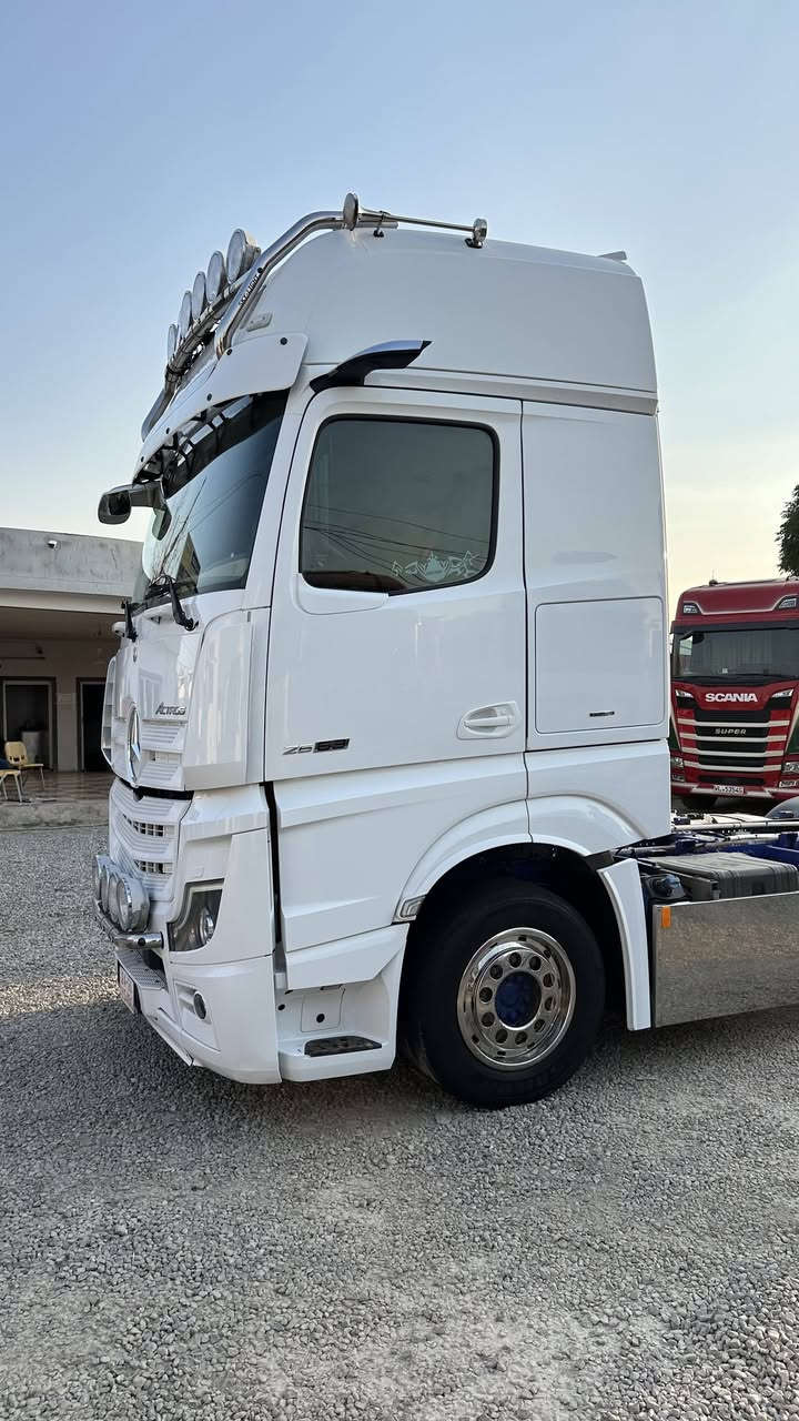 .                    لل بيع - بۆ فرۆشتن ⬇️ 📞 ⬇️
‎ماشاءالله 
Mercedes-Benz Actros
‎مارسيدس بينز اكتروس
‎عراق-سليمانية 
‎سليمانية طريق طاسلوجه- معارض سيارات الكبار. 
‎نوع الشاحنة ؛ 
Actros 2663  👍
‎موديل ; 2020
‎گير :  اوتوماتیک
( ‎سکس ویل  )
‎جوبلس امامي و خلفي 
‎ماشي فقط 470.000 الف كيلومتر! 
‎كاتي 
‎دخول جديد 
‎مامشتغل بل العراق 
‎سيارة مكفول كفالة عامة
سکس ویل مجموعە ❗️
‎مواصفات : تبريد، ريتايدر, کشن دیوان,بدون مرايا، ثلاجة , كامره و حساس , رادار امامي , رادار مسار الطريق , ، كامره خلفی ، كشن تدفئة, قفل اكسل , بوري ستيل و بلاجكتر , هورن باخرة، سپایدر ستیل ، ویلکپ ستيل 

————————————————————

‎ Mercedes-Benz Actros
‎مارسیدس بێنز ئـەكترۆز
‎عێراق ـ سلێمانی 
‎سلێمانی ڕێی تاسلوجە ـ پێشانگاكانی ئۆتۆمبێل
‎جۆری بارهەڵگر؛
Actros 2663 👍
‎مۆدێل ;2020
‎گێر ؛ ئۆتۆماتیك
                                                (سکس ویل ) 
‎پێش و دوا چوپ
‎ماوەی ڕۆیشتن ؛ 470.000 هەزار كیلۆمەتر
‎كاتی
‎تازە داخڵـبوو لێرە ئیشی نەكردووە

‎مواصفات : تبريد، ريتايدر،کوشن دیوان, سەلاجە , كامێرە وحاسە , رادار پێش , رادار خەتی جادە ,  ، كامێره لا تەنیشت  ، كوشن هیتەر , قفل ئەكسل ,بۆري ستيل و بلاجكتۆر , هۆرین باخیرە  ، سپایدر ستیل  

📞  *********** 

*********** 

***********
