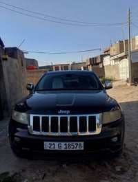 جراند شيروكي • ٢٠١١ • وارد امريكي