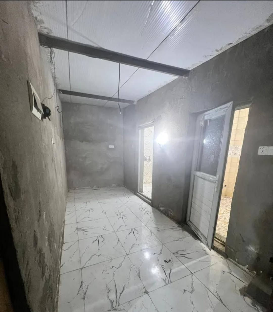 مشتمل • طابق اول • سبلت
