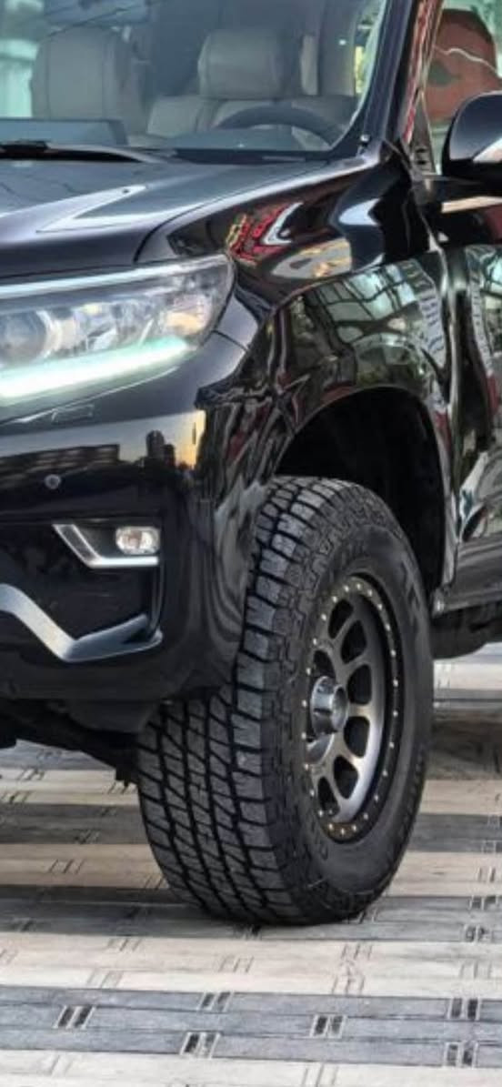 📢 للبيع تخم إطارات جبلية عدد أربعة  (All-Terrain A/T)
للبيع طخم إطارات جبلية بحالة ممتازة، مناسبة للطرق الوعرة والسفر والاستخدام اليومي، 
وتتميز بثبات وأداء قوي.

✅ الحالة ممتازة ونظيفة جداً

✅ نسبة الاستهلاك: قليلة

✅ جاهزة للتركيب والاستخدام مباشرة

💰 السعر:   (  13 ورقة ،،،،،، 

يعني ألف وثلاثمائة دولار   وبيهن مجال )

📞 للتواصل والاستفسار:

***********

واتساب

