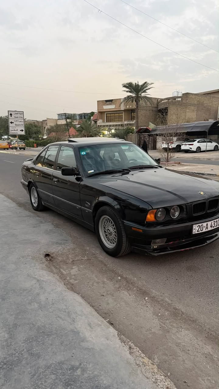 بي ام ٥٢٥ • ١٩٩١ • كت M5