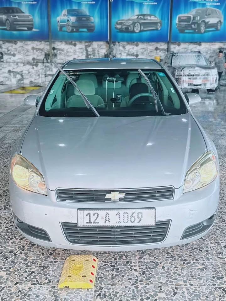 السلام عليكم
سيارة بيع مستعجل !!

Choverlet impala LT 2011 
السيارة ماشية 100 mile
محرك 3500 V6 

تحكمات استيرن جهتين 
داخل السيارة رصاصي فاتح 
كشنات مخمل 
تشغيل عن بعد 

ويل كب 16 inch
تايرات وحداديه جديد
محرك وكير وكهربائيات كلها بلاديه 
لون سلفر

 رقم نينوى دولي بأسمي 
بدون اي حادث وبدون قطرة صبغ 
سيارة جديدة بمعنى الكلمة 

السعر 105 وبيها مجال قليل 

للاستفسار الاتصال على الرقم ***********
