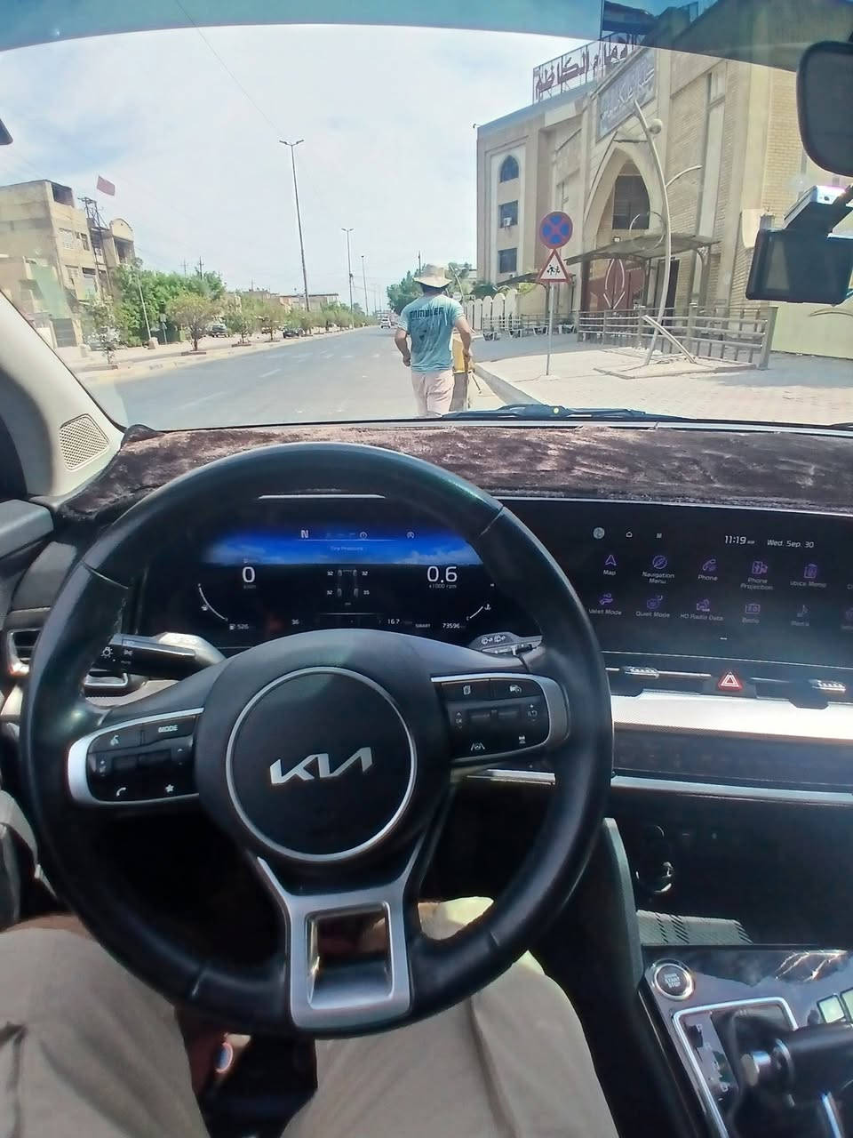 رسلام عليكم اسبورتج موديل ٢٣ سياره فوول مواصفات رقم بغداد بااسمي تحويل ثاني يوم  تكدر اطلع صور حادث مرفق  بالمنشور  مكان سياره بغداد  سعرها ١٩٦ بيها مجال قليل لا اتقارهن بالمهجومات الشعب  استفسار ***********
