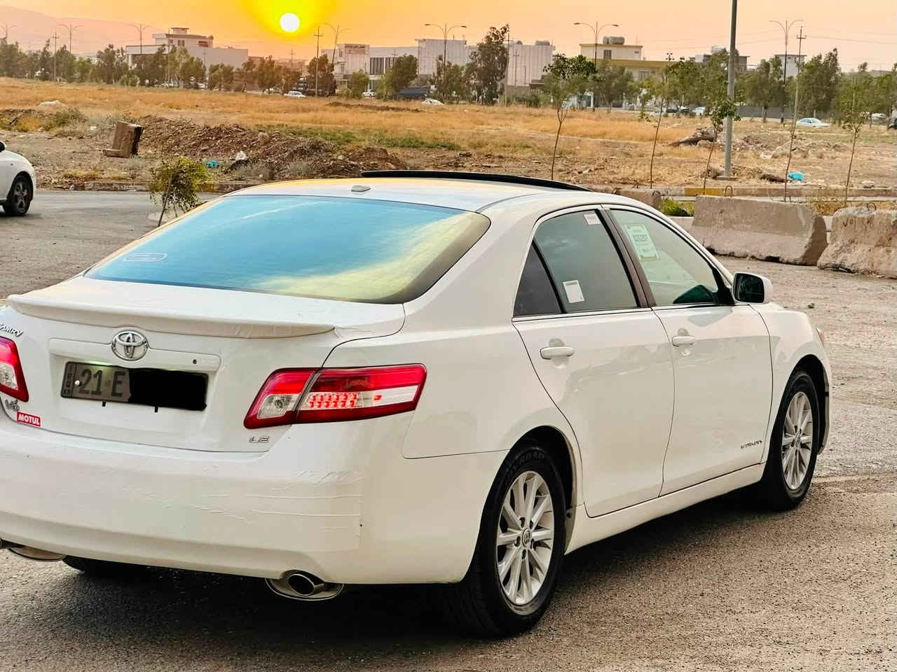 سه ره تا به ناوي خواي گه وره تويتا كامري مؤديل ٢٠١٠ شه ش پستؤني گيرو مه كينه ي ئه فه لؤن مواسه فات سلايد په رده گيرو مه كينه ي به شه رت ده قه و ره قه ي به شه رت جوار تايه ي تازه ي له ژيره سه ياره كه دوو په له كارتي بجوكي هه يه له گه ل هه ندي سارد كؤبؤني به نزيني هه يه سه ياره كه هي ده ستي خومه هي مه عره زو شتي وانيه كامل سيرفز كراوه شوين جه مجه مال نرخي ١٣٧ مه جاليكي برايه نه ژم.***********
