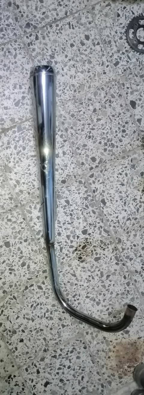 سلام عليكم غراض نامه  تفصيخ كلهن جدد للبيع
تانكي أسود كاير مكفول  بعده بجيس مستخدم قليل  ب 15  
 صالنصه كاير صوته يخبل  ب10
طوك ويل مال نامه شلامجه البلاد مكفول من كلشي  رايده ب15قفل  وبطيخه مال ويل ب5 لوحده
بكره وزنجيل رايدهن ب5
ماشه مال نامه البلاد ب5 
جاملغ نص رياظي ب5
هذني اسعار قفل وغراض كلهن جدد
مكاني السماوه 
*********** بي وتساب
