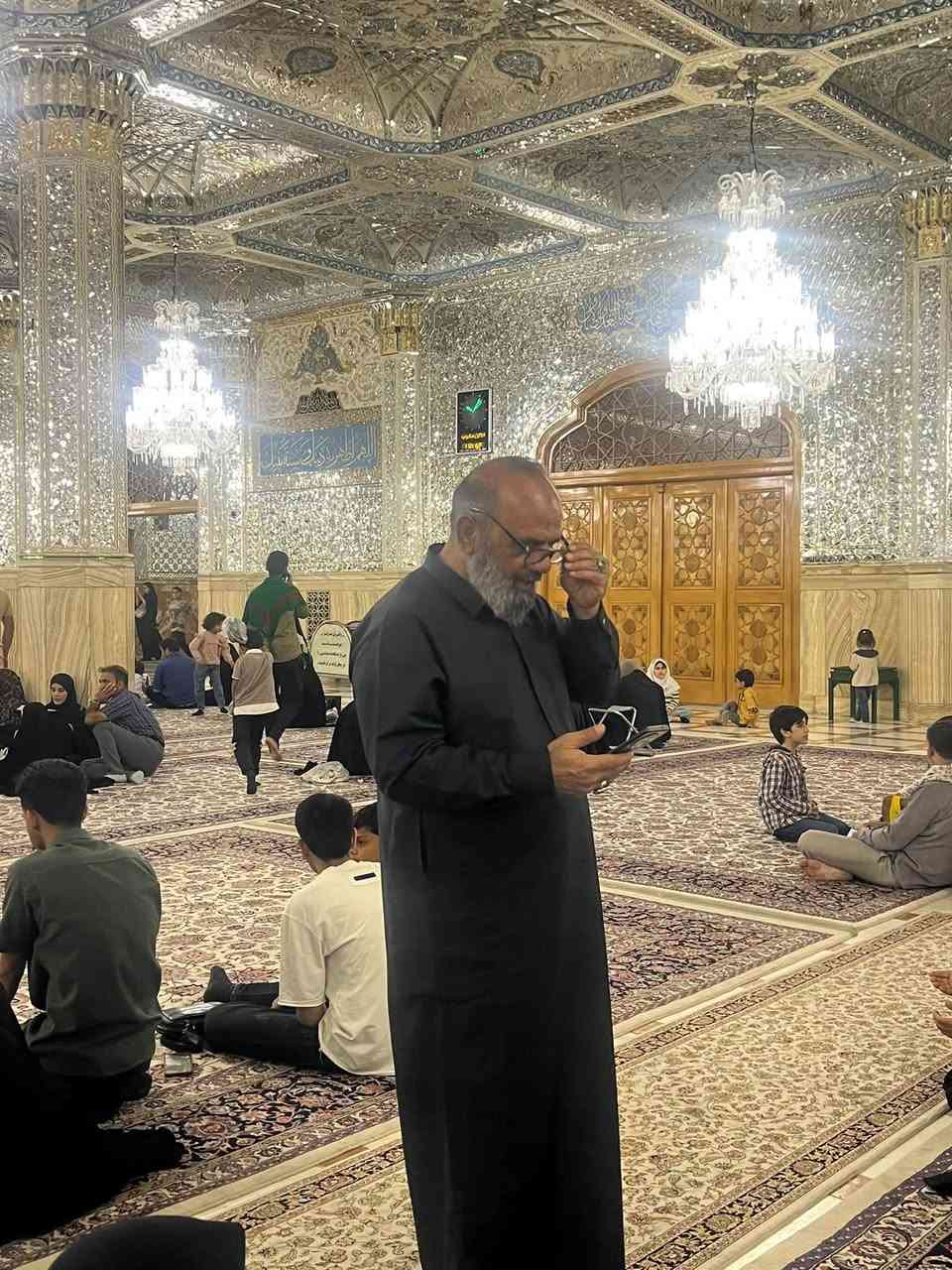 بسمه تعالى 
بعد ان من الله علينا بزياره الامام الثامن الضامن والسيده معصومه عليهم السلام 
نعلن وعلى بركه الله
استلام الجوازات لرحله ايران يشمل البرنامج 
نقل باصات vip 
3 ليالي في قم 
مزارات قم 
نيشابور قدم الامام الرضا 
4 ليالي في مشهد 
ثلاث وجبات طعام في مشهد 
مزارات مشهد 
جوله سياحيه ترفهيه في مشهد 
شرح مفصل عن جميع المزارات
فنادق قريبه من الحرم 
***********
***********
