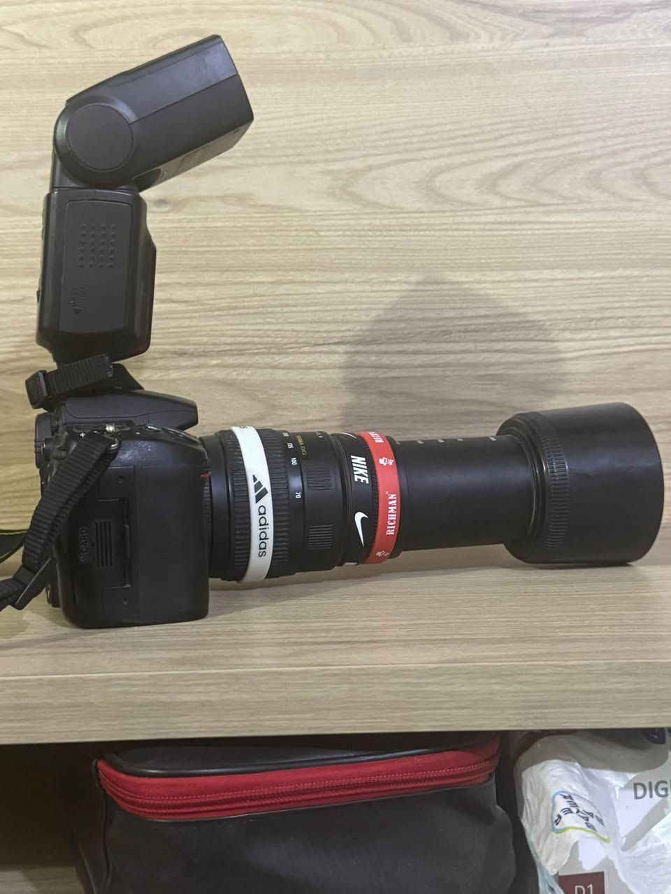 نيكون D7000 • زوم 70-300 • مستعملة