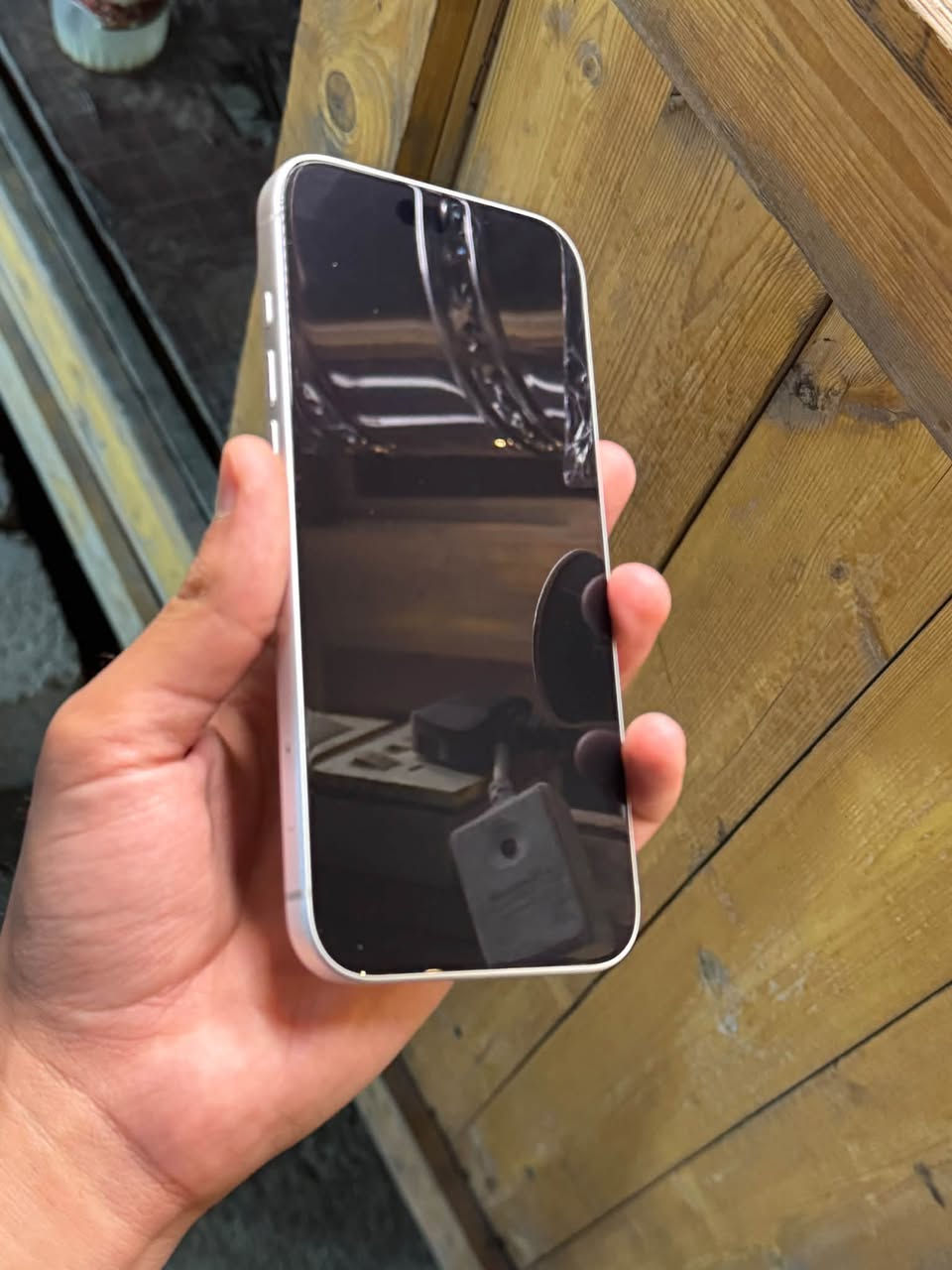 17 Pro Max 
256GB
95%
كامل ملحقات 
1,700,000
***********
***********
الحلة ومتوفر توصيل .
