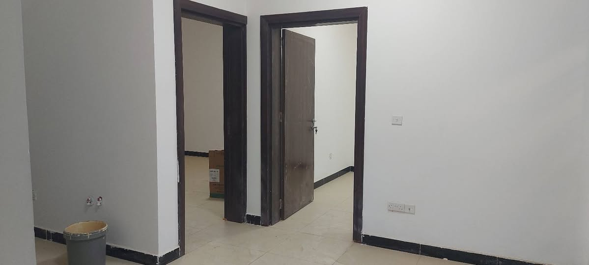 دار للإيجار في مجمع السلطان السكني النجف الأشرف 
قرب السنتر مساحة 200 متر طابق واحد يحتوي على غرفتين نوم سعر الإيجار 400 بمقدمة شهرين 
***********
