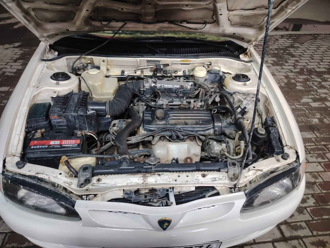 ٢٠٠٢ موديل سنويه بسمي نوزل مو كابريتر تبريد شغال تخم تاير كير ومكينه لوك دوشمه جديده سياره متعوب عليهه ما تحط الف عليهه ترايك وين ماتيد السعر ٥٥ وبيهه مجال اشويه قليل اتواجد عل فيس رقمي ***********
