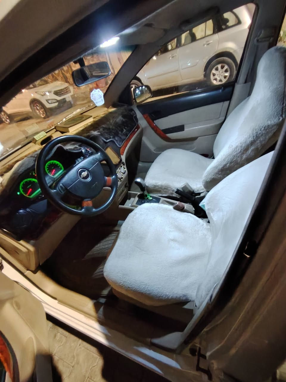 افيو مديل ٢٠١٠
السياره رقمها بصر دولي لل٢٧ مكان السيارة بنجف مداور ثاني يوم السيارة جاهزة لاخر حباية 
سعرها ٦٠ وبيها مجال 
للتواصل
***********
***********

