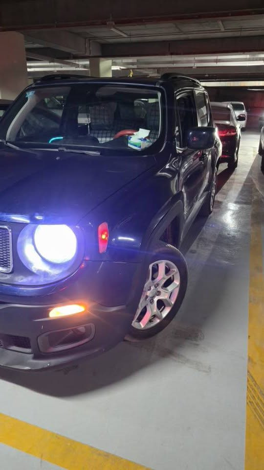 Jeep 2018
 جيب رانجد 2018 فول للاخير عده الفتحة 
تحكم مري تحكم جام كلة اوتو 
تحكم دفع رباعي كير اوتو تشغيل عن بعد 
بصمة ابواب كروز سرعة
 شاشة اعطال شاشة كامرة وبعد هواي مواصفات
محرك 2400 4سلندر
حدادية جديدة  تبريد ثلج وية سويج
سيارة كفالة عامة ضرر امريكا جنطة فقط وبالعراق صار بية طخة بجاملغ الامامي جهت الراكب ونصبغ 
كفالة السيارة كلة 
رقم بغداد مداور ثاني يوم  
السيارة حلوة وجديدة كاملة ماعايزة  السعر 115
رقم الهاتف ***********
.

