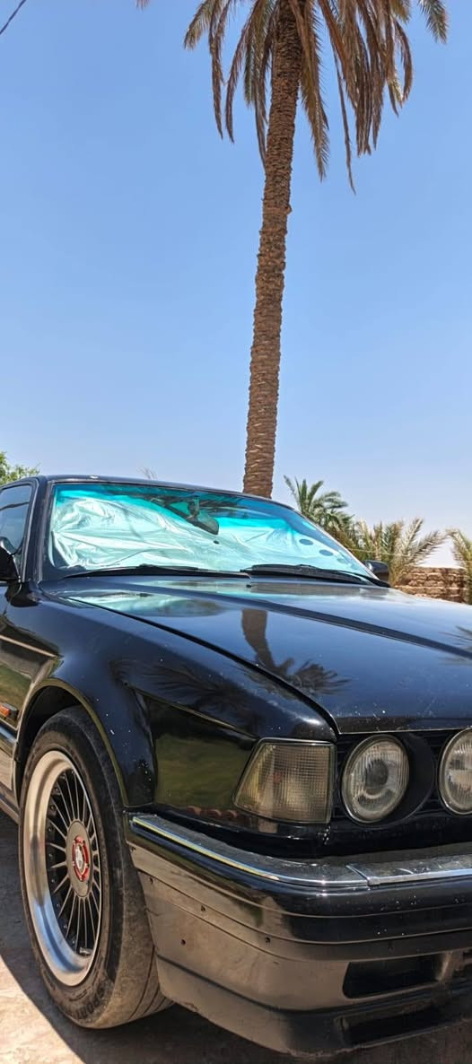 السلام عليكم للبيع  730 موديل 91 مكينه 40  مكينه كير شرط صدر كهربايات لا خياس لا ضربه بس صبغ  جماليه رقم انبار شرط التحويل مكاني صلاح الدين تكريت السعر 43 بيه مجال    . ***********
