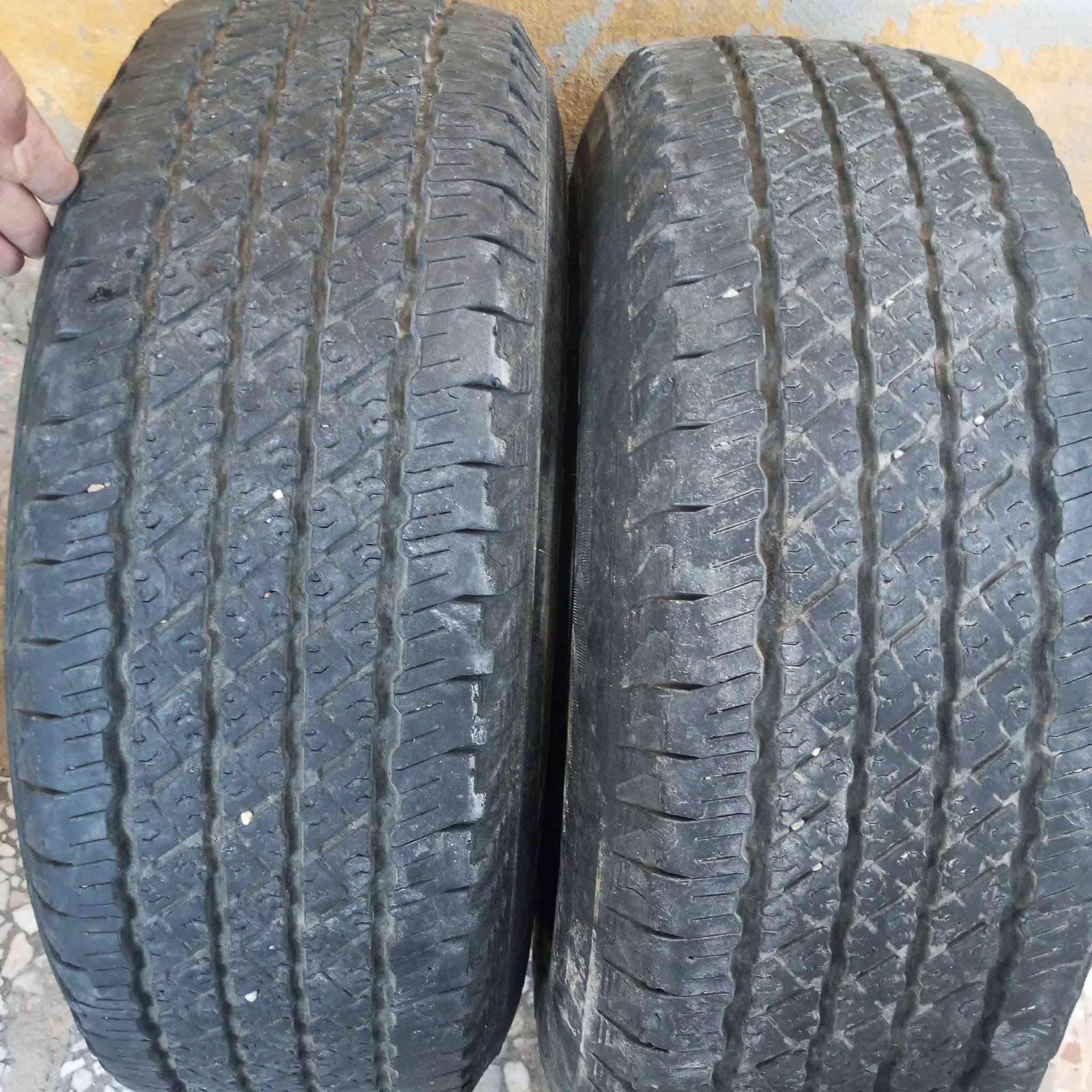 زوج تايرات مع الويل  كوري نضاف حجم 15 مال فورويل للبيع مكان نجف ***********
