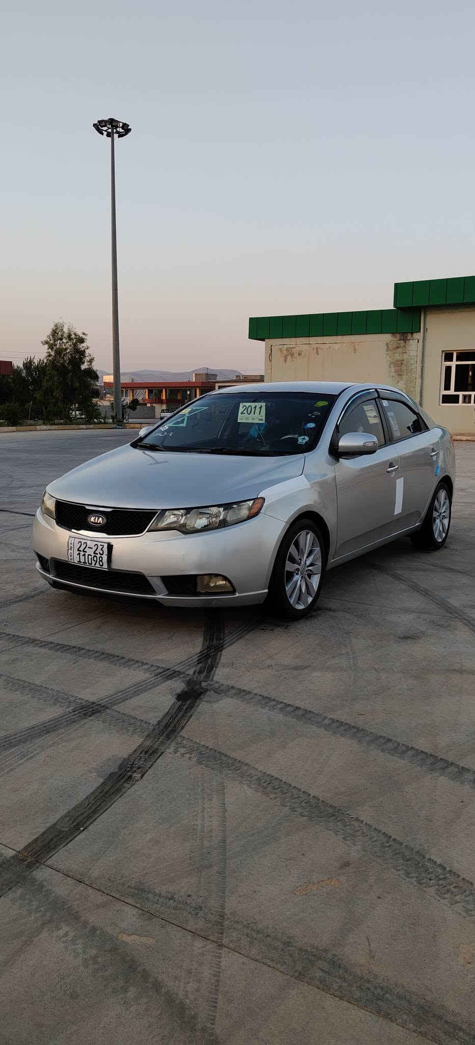 سڵاو 
KIA SERATO
مۆدێل 2011 بڕاوە کۆدی هه یە بەشەرت گێڕو مەکینەی بەشەرتی فیتەر سەقف بەشەرت کەفەر بەشەرت شەنسی بەشەرت بەسمە کاوێنە ئیشارەت جلد هیتەر حاسە ساڵنساگەورە ئاوینە کارەبای گێڕ عادیو تۆماتیک کارە بای بەشەرت ABS بەشەرت دەعموو لێدراو بەشەرت سەقفی وەک شوشە وایە چاڵو شخوتی نییە ناوی وەک شەریکەماوەتۆ کامل مەسرەف کراوە دیناری مەسروفی نییە چوار تایەی  تازە خایساتی،نییە شوین هه ڵەبجەی تازە ***********
سعر 43 مەجالی برایانە دار بنديهكان, السليمانية
