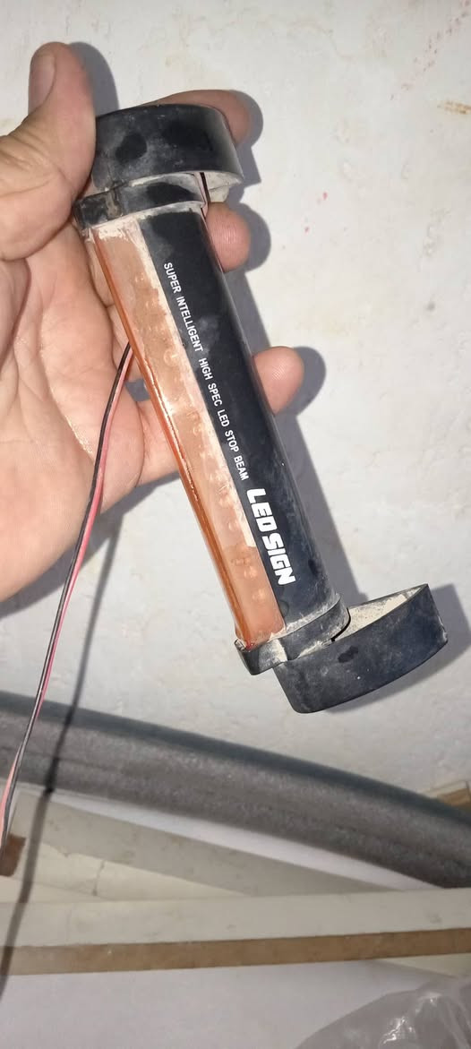مروحة مزدوجة جديدة ما مستعملة علة الجداحة ٢٥ الف جديدة على
ادوات دوج كلايسر ٩٣ للبيغ حلة سياحي ***********
