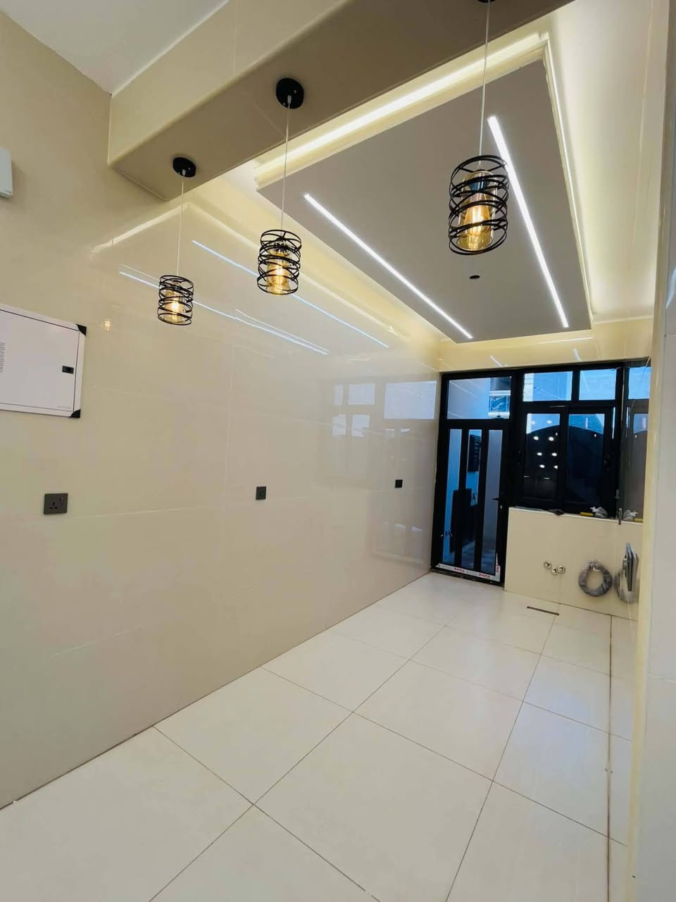 #مكتب_الشغف_للاستثمار_وتطوير_العقار
🏠#دار_للبيع   100متر واجهيه 6،25متر نزال 16متر
 بناء طابقين حديث 

يحتوي البيت. ع[3غرف نوم -استقبال -صحيات عدد 2- صالة- ومطبخ] البيت شغل درجة اولى 

🔶️مع كامل الخدمات
🔴ملاحضه البيت جاهز للسكن 🔑

⬅️نوع العقار  طابو زراعي سند 25 اقرار محكمه 

📍العنوان #بغداد_الدوره_البوعيثه   
      مجمع السلطان الثالث 

🔴للاستفسار  خاص او الاتصال ع الرقم 
 
☎️***********
