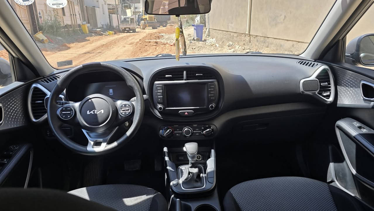 كيا صول ٢٠٢٣ رقم اربيل تحويل او وكالة بدون اي نقص
تخم تاير ياباني جديد 
صور الحادث بالمنشور 
السعر  ١٤٢
مكان السيارة الديوانية 
***********
