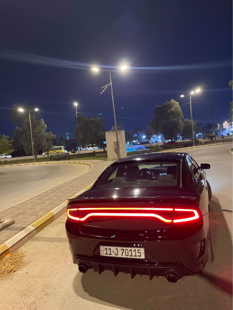 السلام عليكم

جارجر 2017  SXT

 السياره حلوه حادث أمريكا بيه 4قطع  صبغ وجاملغ بارد سياره  جديده كير مكينه تبريد كفاله

ماشيه 80.m

 شاشه كامره 

تحكم ستيرن جهتين 

فول َمنضومه زنون +لدات 

 سياره مناقصه اي شي 

السعر 155 بيه مجال 

مكاني بغداد الدوره📍

رقم الهاتف *********** 

*********** بغداد, العراق

