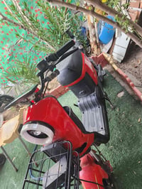R9 • بدون بطاريات • مجال قليل