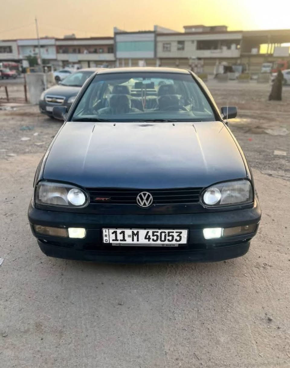 كولف نفخ MK3 موديل 1992
رقم انكليزي 
شرط تحويل
مكينة 2000
كير اوتو بس يراد تعمير
كهربائيات شغالة
صدر امامي جديد 
تبريد شغال ثلج
كشرها مثل ماتشوف كدامك
سيارة تخبل الله شاهد وعظمتها حلوة وناعمة
السعر رايدها ب29 وبيها مجال بسيط
مكاني اربيل
 ***********موجود واتساب أربيل, العراق
