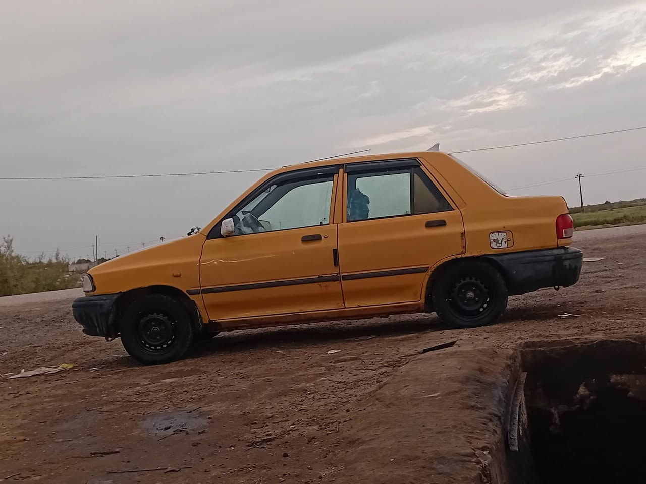 السلام عليكم
سايبه موديل 2015 للبيع السياره جاهزه من كلشي مكينه وكير خير من الله تبريد عوزه كتفات كهربايات شغاله تايرات جدد صدر امامي جديد السياره بيه طخات بصيطه رقمه كربلاء عليه هيئه وعليه غرامه تريدهن عليك تريدهن عليه السعر 28 وبيه مجال مكان السياره الدوانيه قضاء السنيه

 ***********
