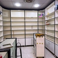 رفوف ١٢ • باترينة ٤ • سوك المفرك الشراي