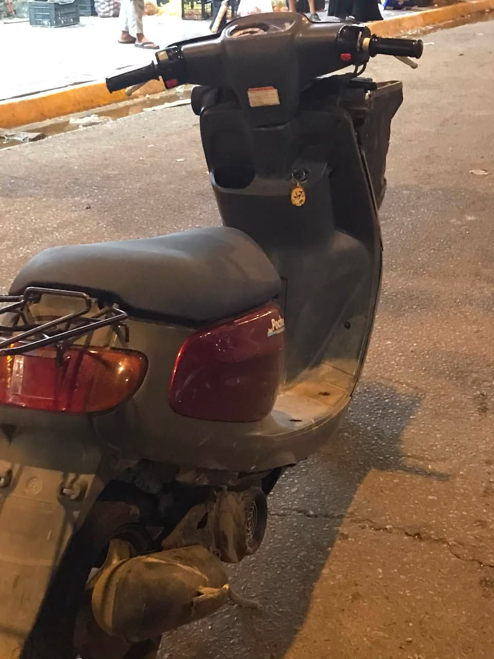 مكلف بل نشر 
سلام عليكم دراجه للبيع 
درجه حلوه مرتبه 
مكينه ما ينسمع صوته 
وبل واقع احلا من صور  
شاصي مكفول 
مكينه مكفوله
رقم***********
عنوان طوريج شارع لبلديه
سعر 350 بيه مجال
كهربائيات شغاله
