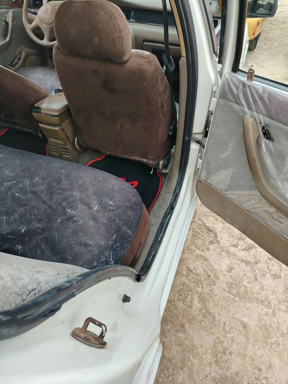 سمند ٢٠١١ • قابلة تفاوض • بغداد