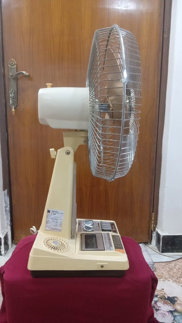 سلام 👋 عليكم 
للبيع بنكه ناشينال منضدية ام مسجل ياباني غني عن التعريف إستيراد المنشاء العام العراقية نضافه عالية جدآ جداً ع وضع شركه ليرغب بل شراء يراسل الصفحة خاص فقط؟؟؟ 
***********
