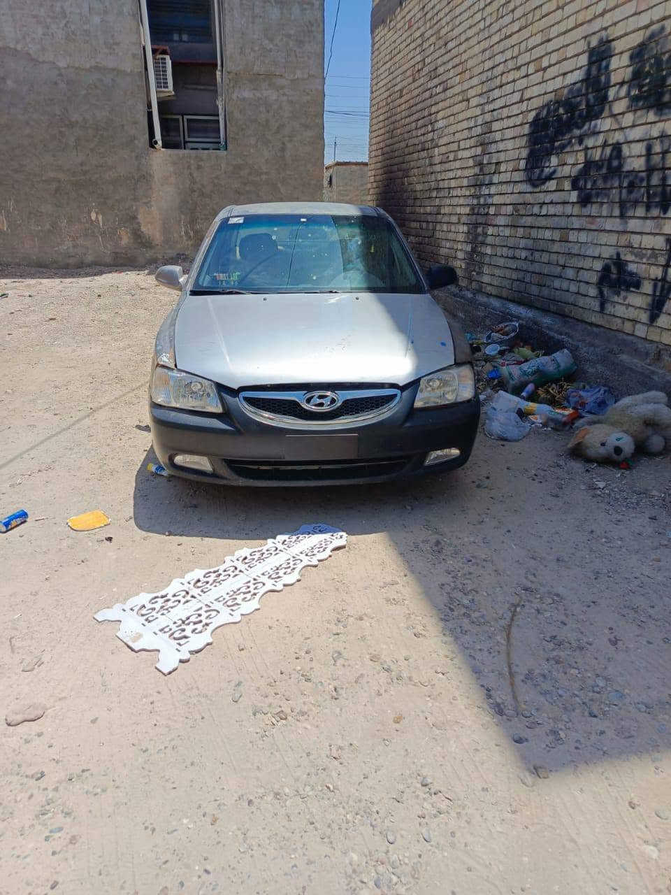 للبيع اكسنت 2001 مزاد الداخلية جاهزة من محرك وكير وتبريد وصدر و تخم تاير مكاني بغداد ***********
