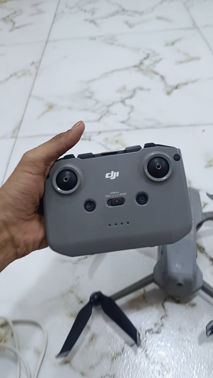 MAVIC AIR 2 COMBO

للبيع 

تجي تفحص وتشوف وتاخذها وتروح  شرط مابيها شي كامله غراضها 
العنوان الناصرية مركز المدينة قرب المستشفى التركي
***********
السعر الي يرضي الله
