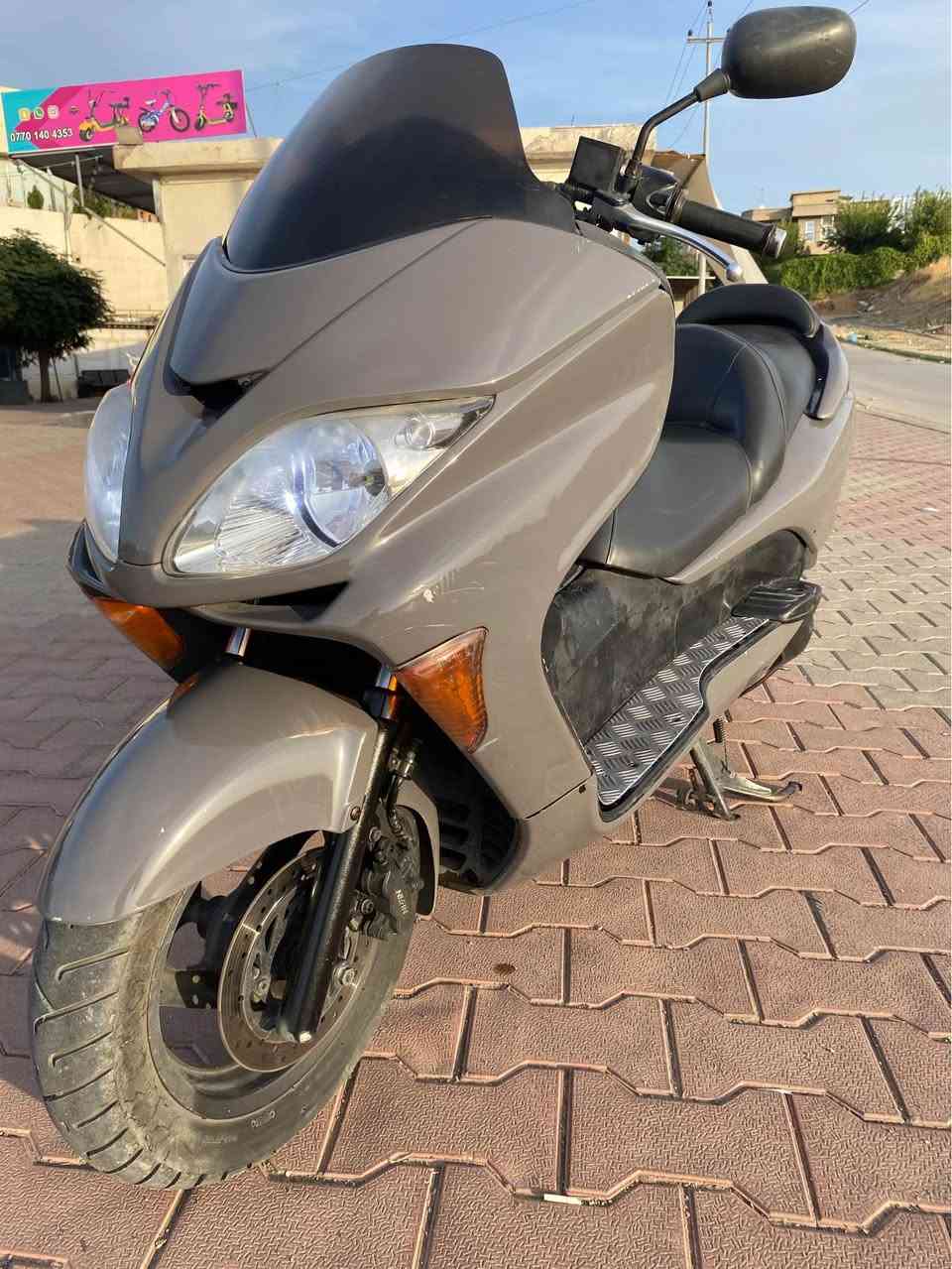 فؤرزاى • ٠٨ • مكينة مزبوطة