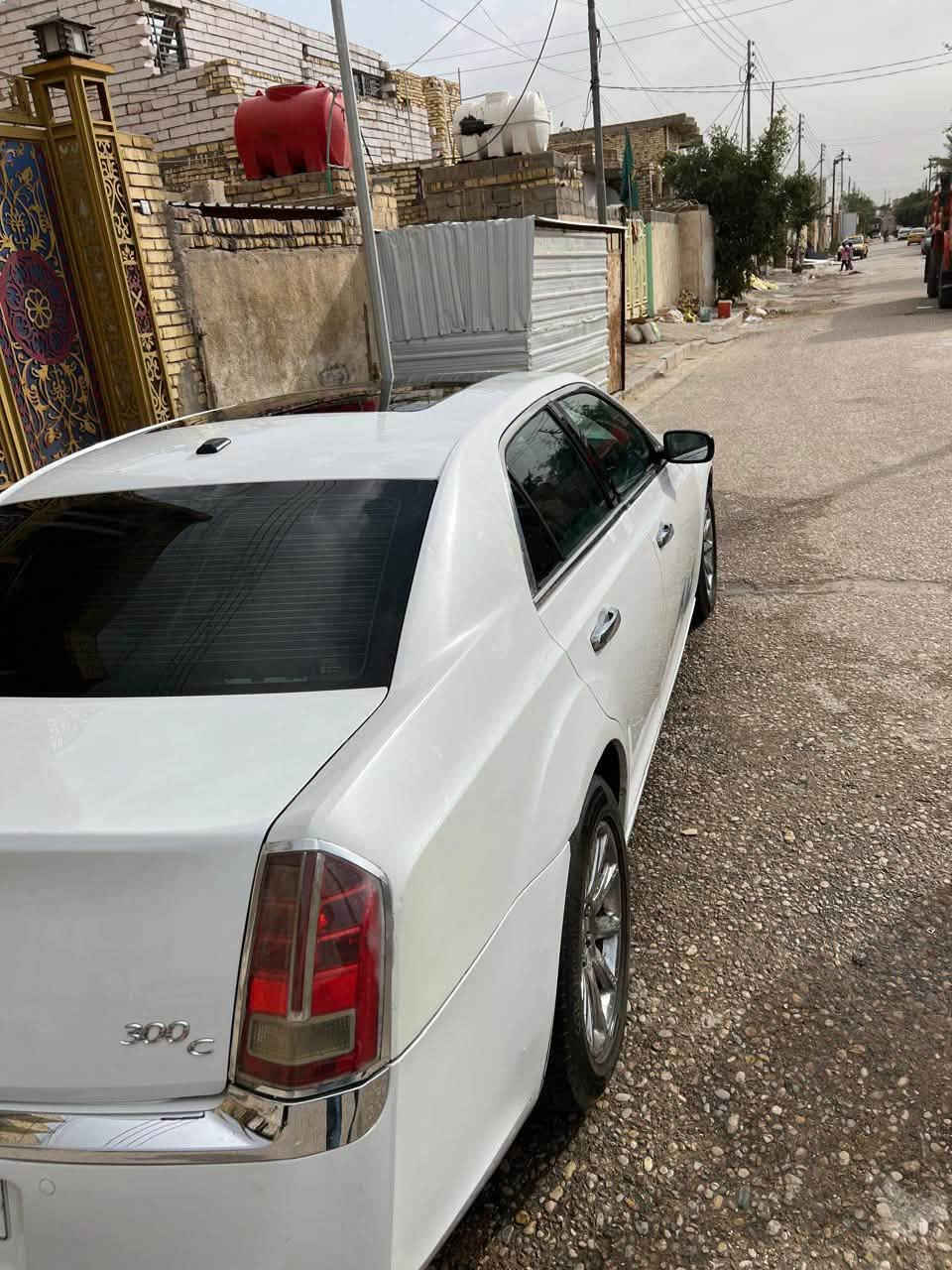السلام عليكم اخوان كلايسر 2013زقم بصره وارد كندي فول مواصفات داخله سرقه سستم بدون حادث اخوان المو شراي ويدور اسعار لا يتصل رجاء اخوي السعر 145بيها مجال قليل تلفون***********
